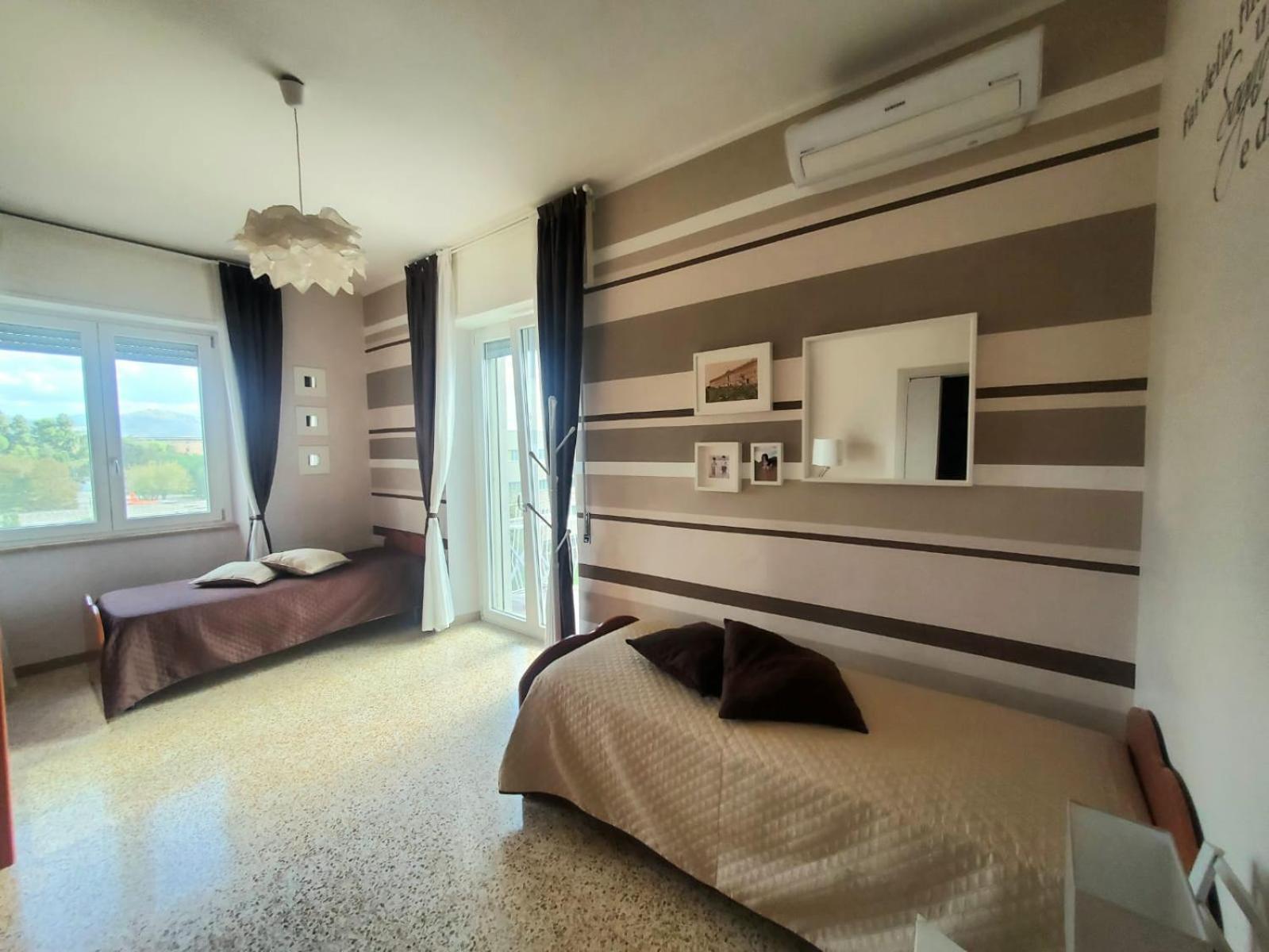 Apartamento La Casa Di Giulia Caserta Exterior foto
